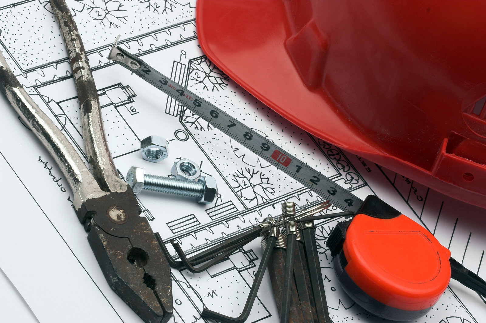 What To Consider When Buying Building Tools & Equipment